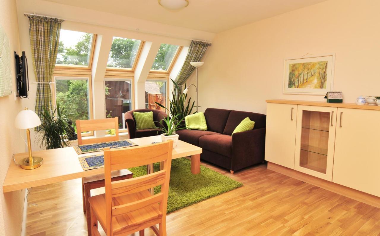 Schloms Hof Apartment Waffensen Екстериор снимка