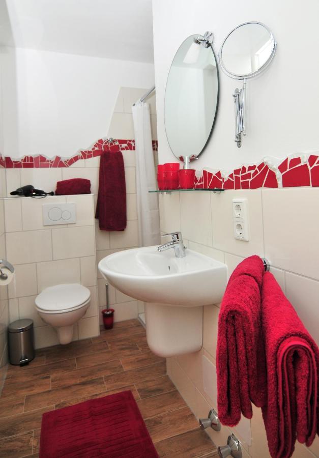 Schloms Hof Apartment Waffensen Екстериор снимка