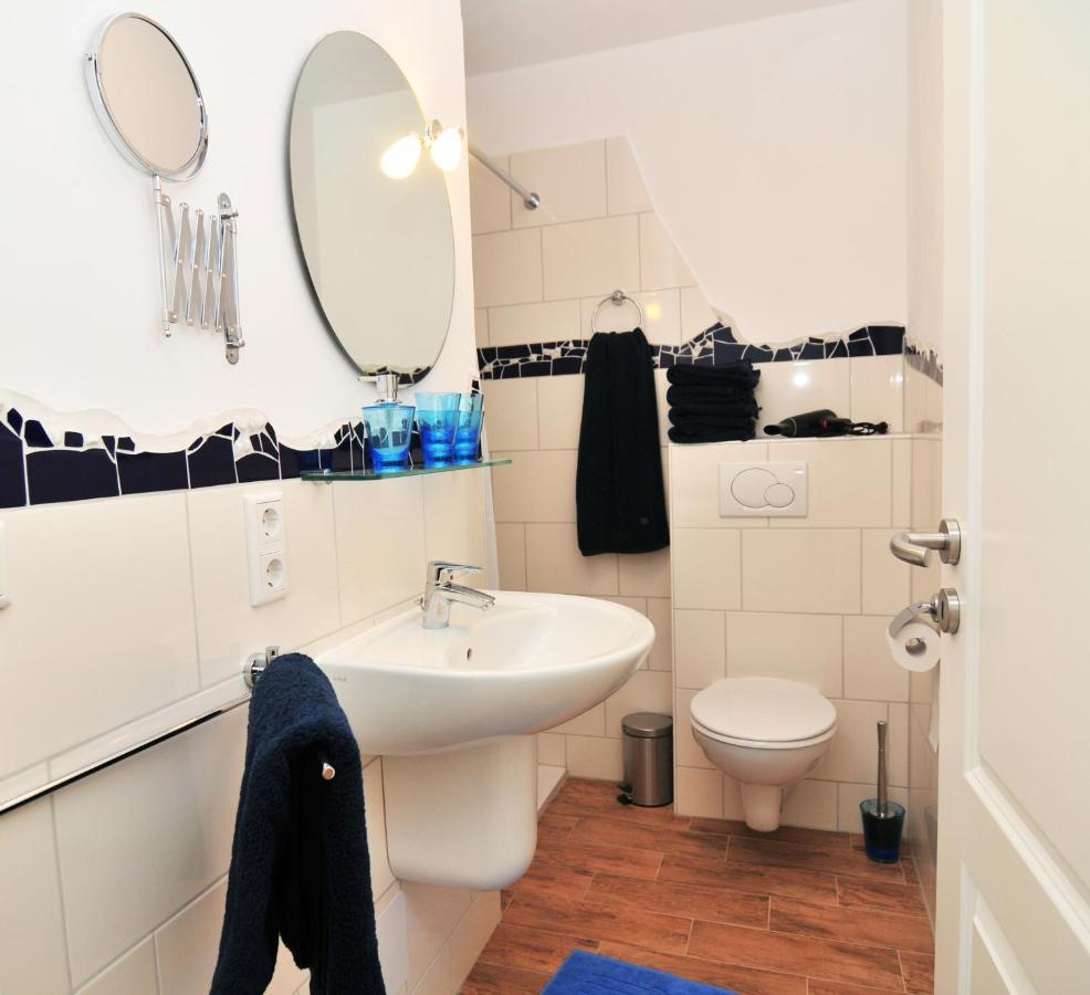 Schloms Hof Apartment Waffensen Екстериор снимка