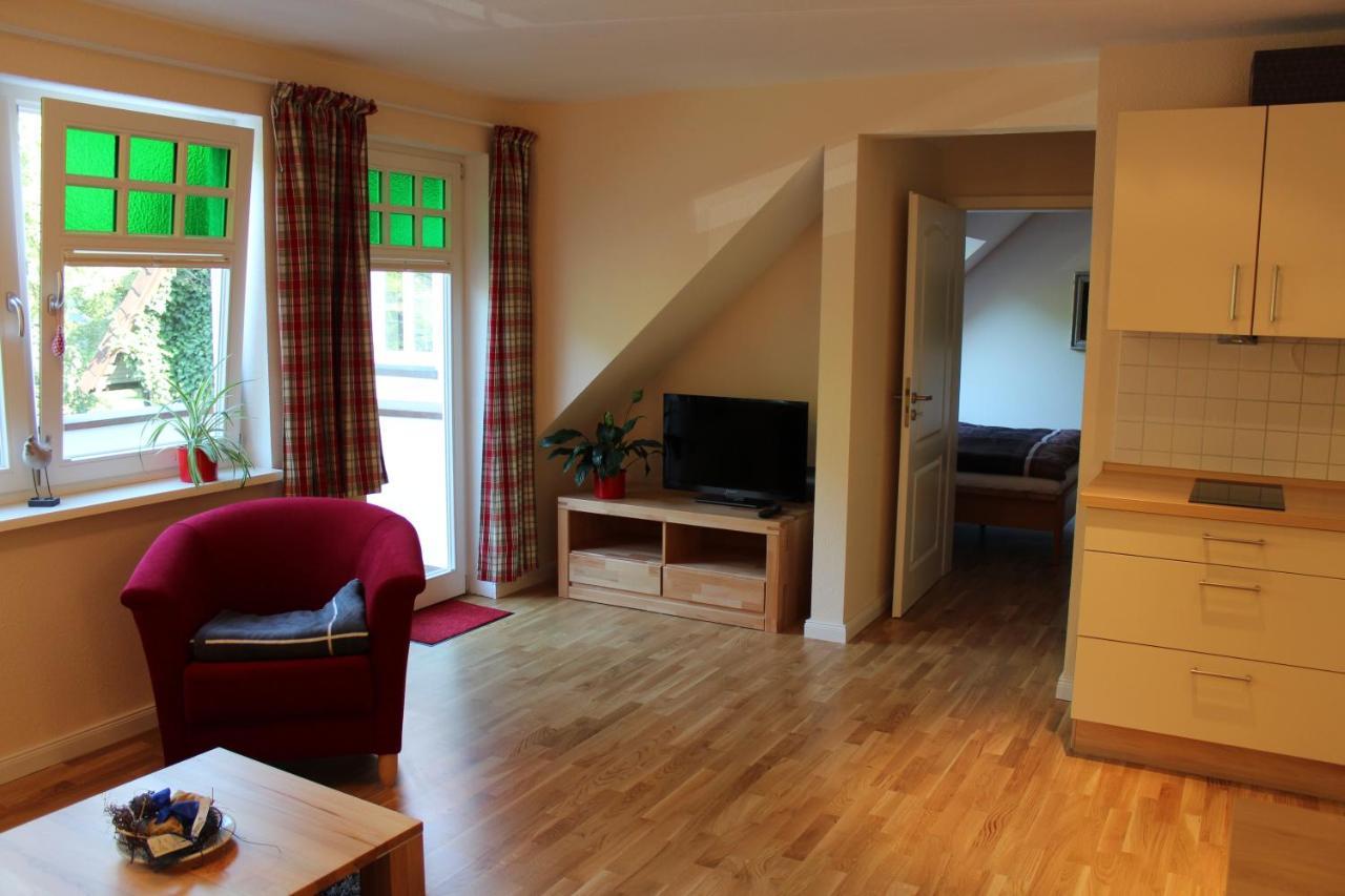 Schloms Hof Apartment Waffensen Екстериор снимка