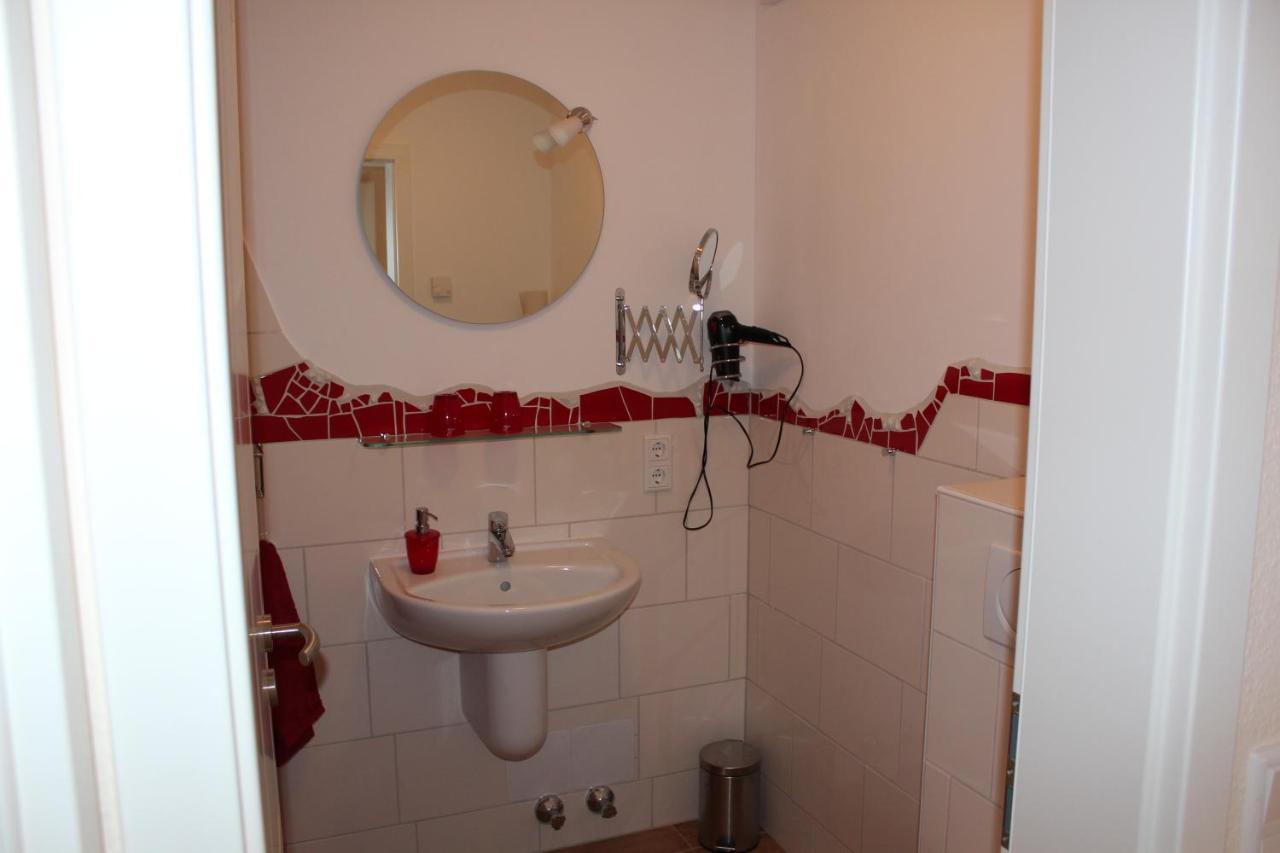 Schloms Hof Apartment Waffensen Екстериор снимка