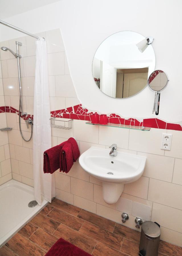 Schloms Hof Apartment Waffensen Екстериор снимка