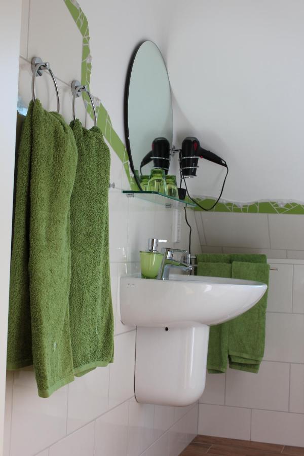 Schloms Hof Apartment Waffensen Екстериор снимка