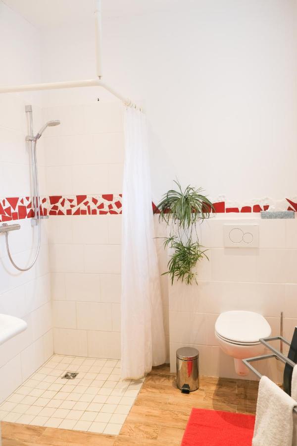 Schloms Hof Apartment Waffensen Екстериор снимка