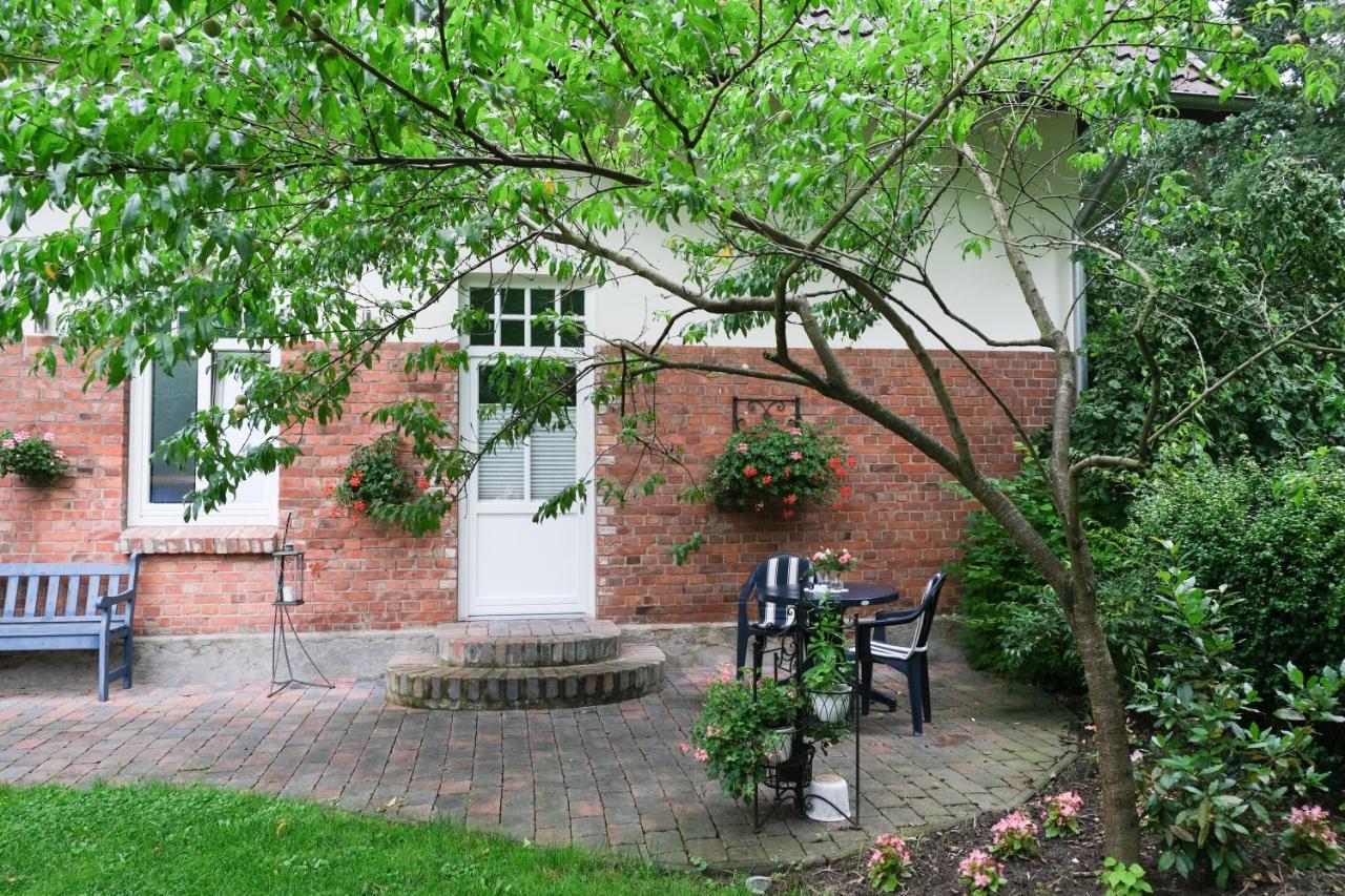 Schloms Hof Apartment Waffensen Екстериор снимка