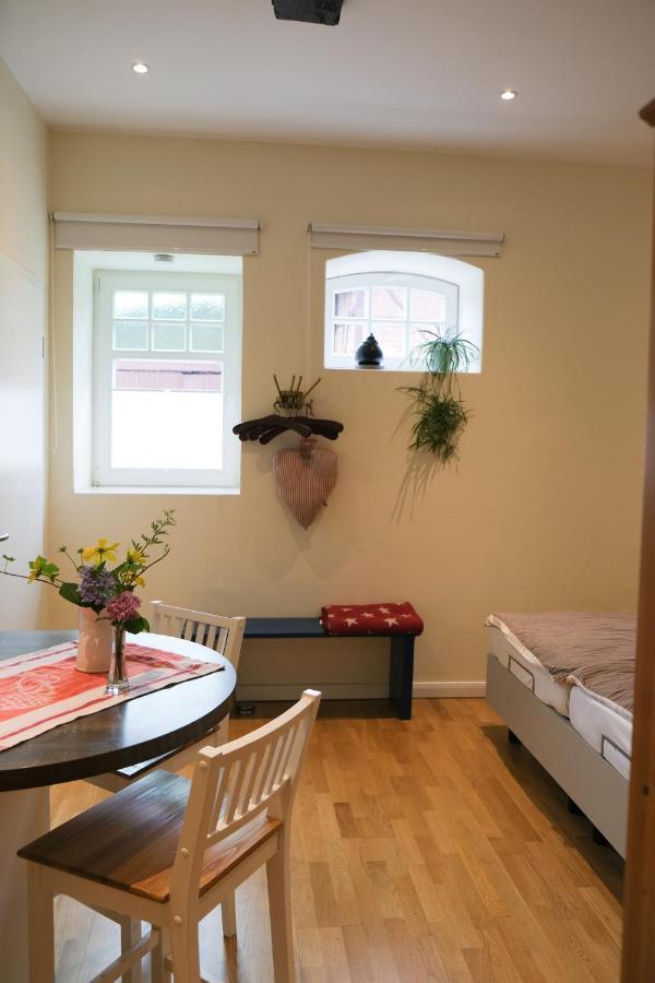 Schloms Hof Apartment Waffensen Екстериор снимка